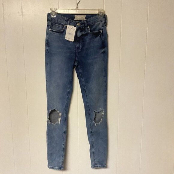 Free People Jeans Light Wash OB754010R Womens Sz 25R Destroyed Skinny Pant NWT - Picture 2 of 9